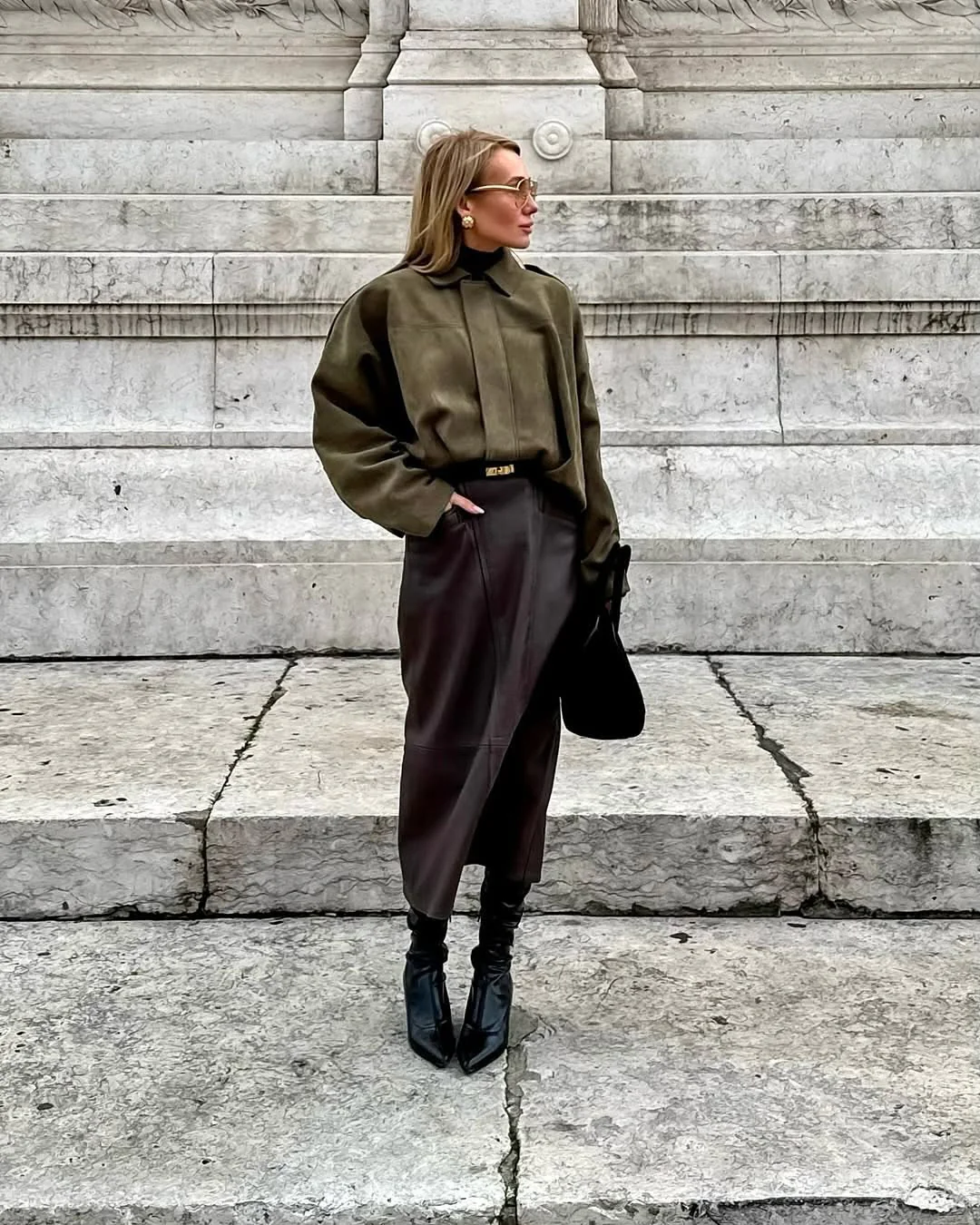 Angela | Women's Cropped Boxy Jacket - Image 3