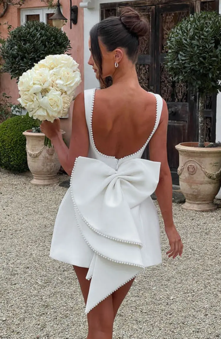 Harmonia | Elegant Mini Dress with Flattering Silhouette - Image 4