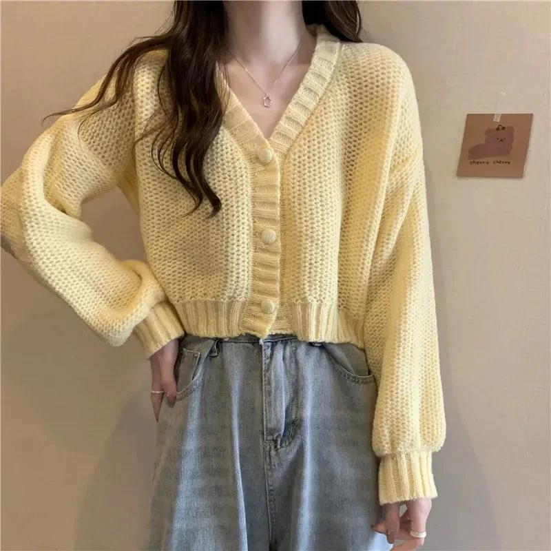 Susan | Women's Fitted Cardigan - Image 4